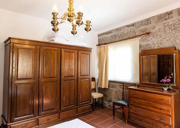 Leira Da Cruz Grande Holiday home *